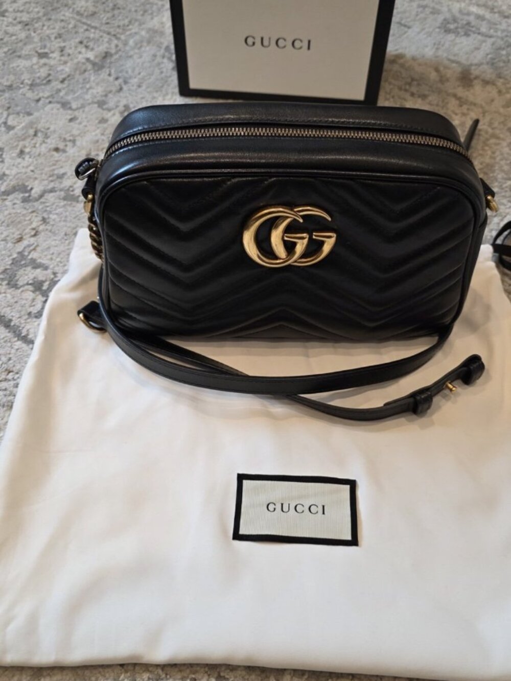Beautiful Gucci GG Marmont Bag – Genuine Leather – Made in Italy